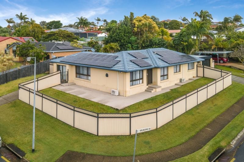 22 Melbourne Rd, Arundel, QLD 4214