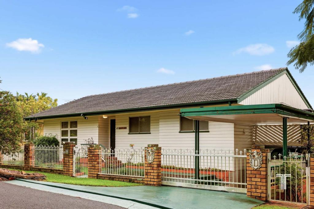 40 Henzell Tce, Greenslopes, QLD 4120