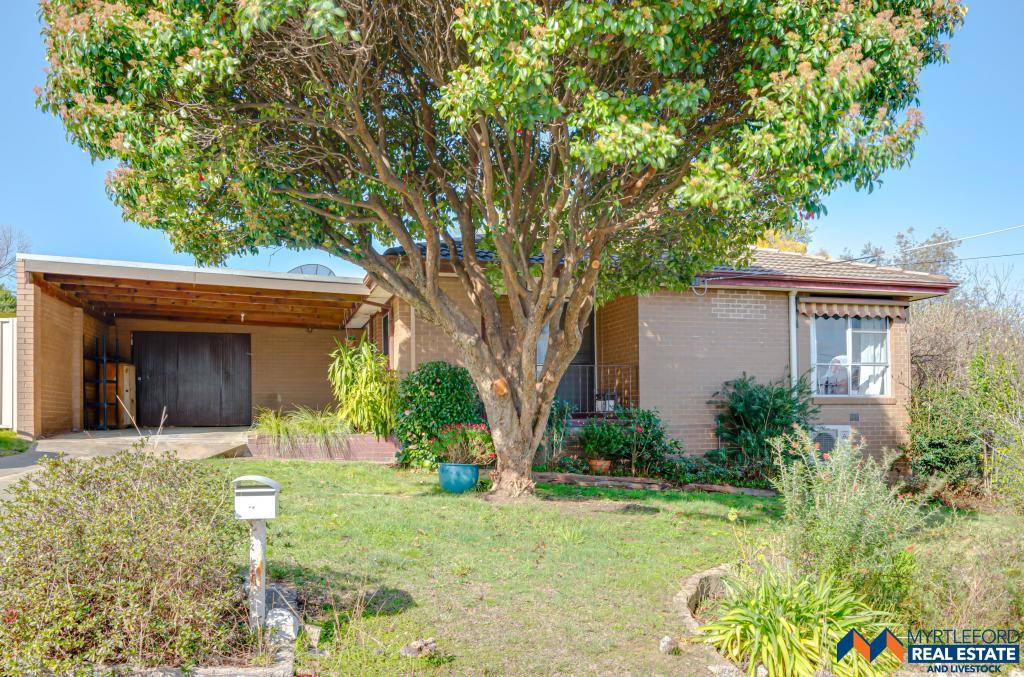 4 HILLSIDE CT, MYRTLEFORD, VIC 3737