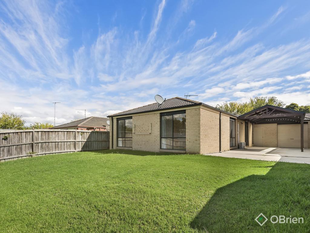 10 TIPPERARY CCT, PAKENHAM, VIC 3810