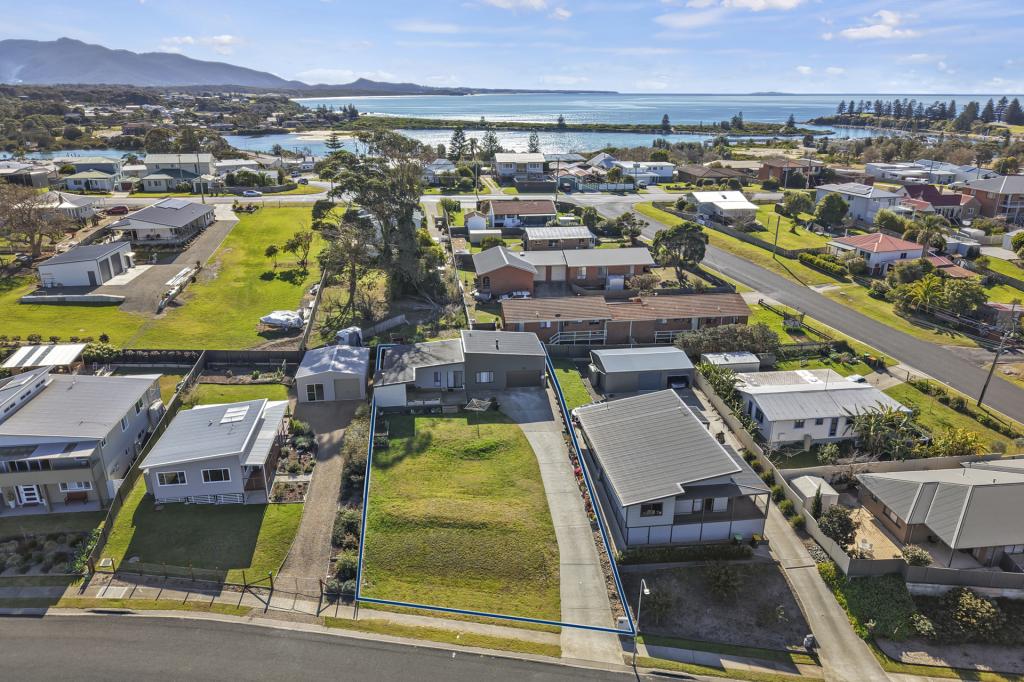 6 Blue Wren Pl, Bermagui, NSW 2546