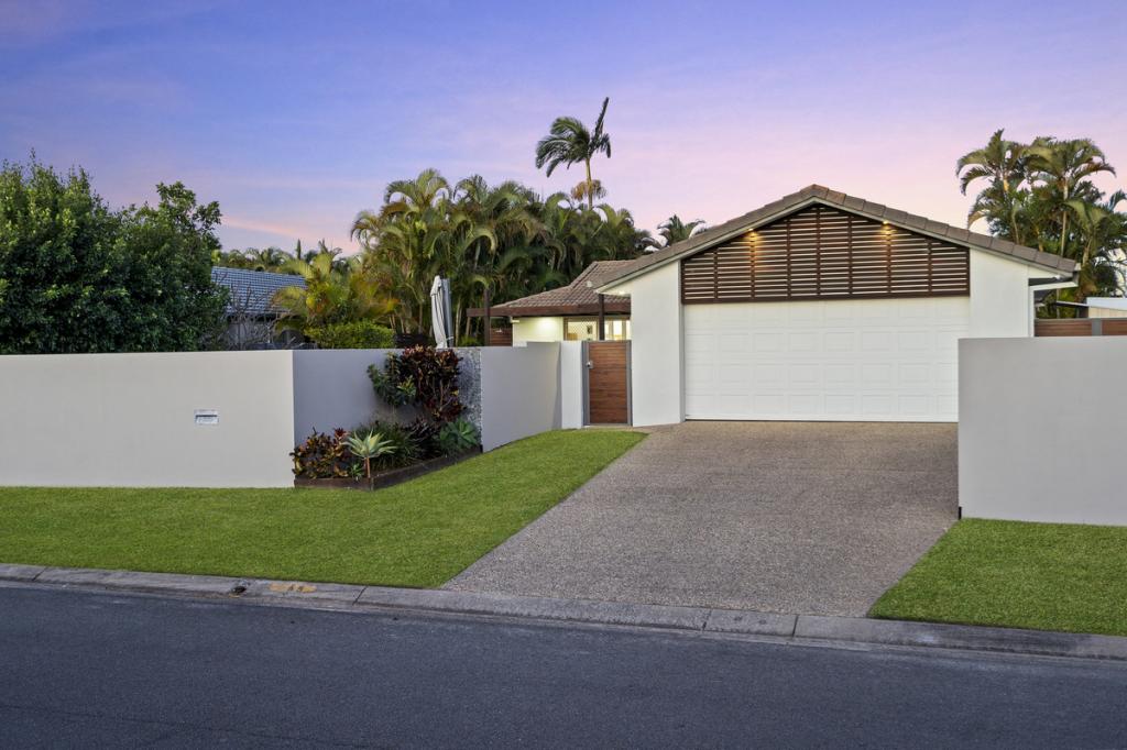 55 Dipper Dr, Burleigh Waters, QLD 4220