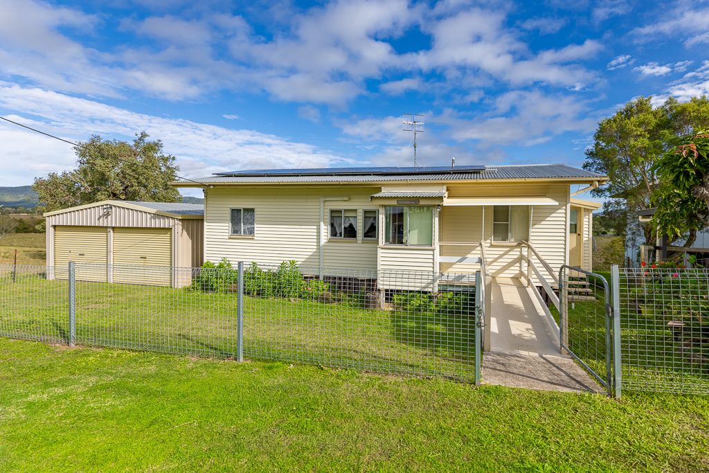21 Ridge St, Kilcoy, QLD 4515