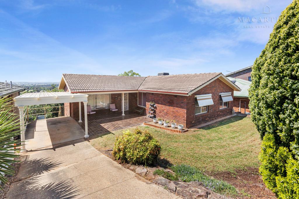 43 Andrews Ave, Kooringal, NSW 2650