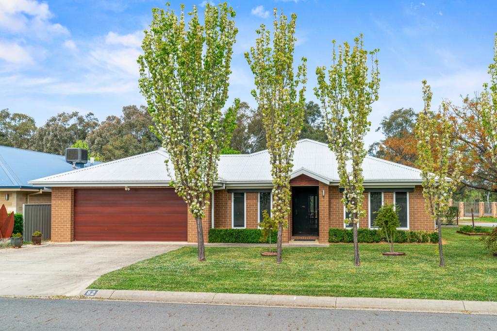 52 Oxford Dr, Thurgoona, NSW 2640