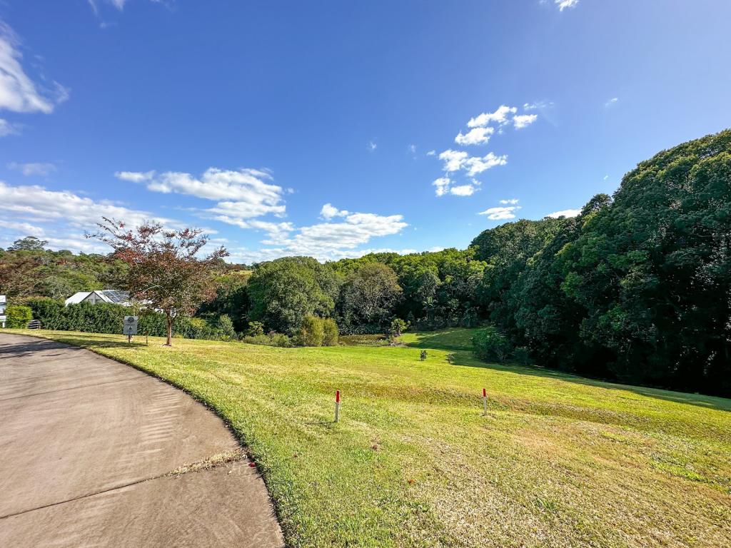 23 Hamptons Pl, Montville, QLD 4560