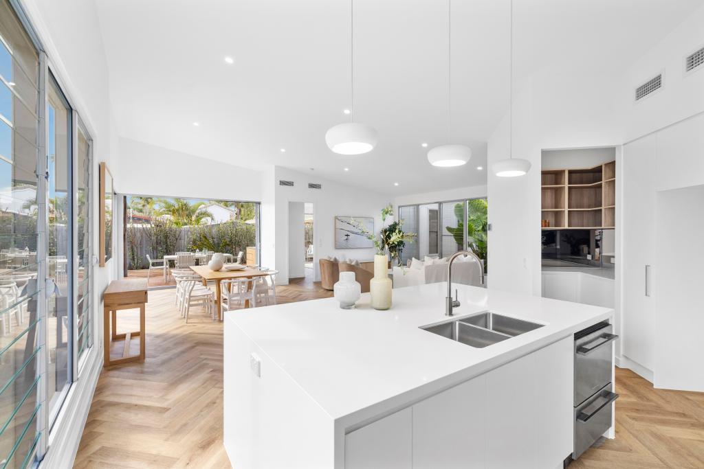 9 Taminga St, Wurtulla, QLD 4575