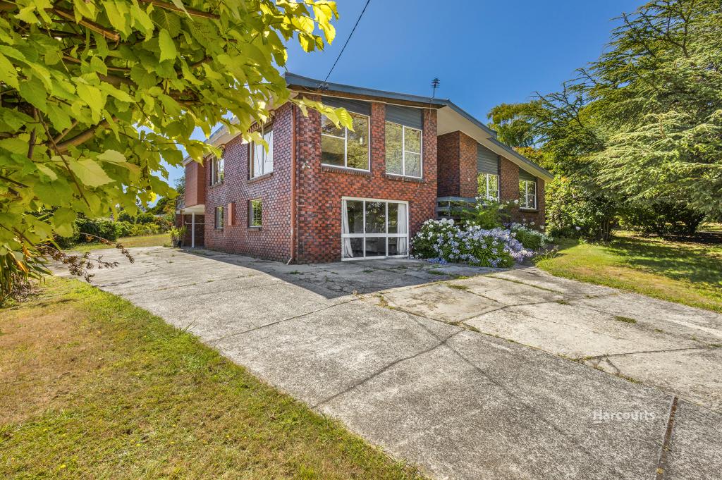 11 Oakwood Dr, Ambleside, TAS 7310