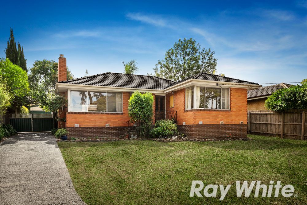 42 Lynn Dr, Ferntree Gully, VIC 3156