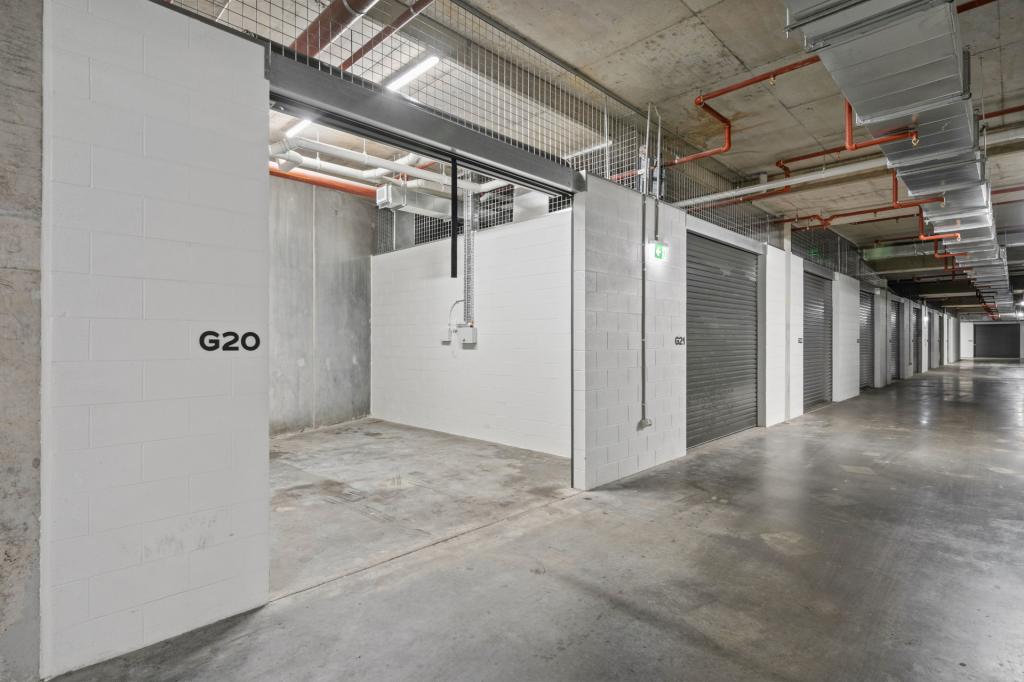 LEVEL MAIN/99 OLD PITTWATER RD, BROOKVALE, NSW 2100