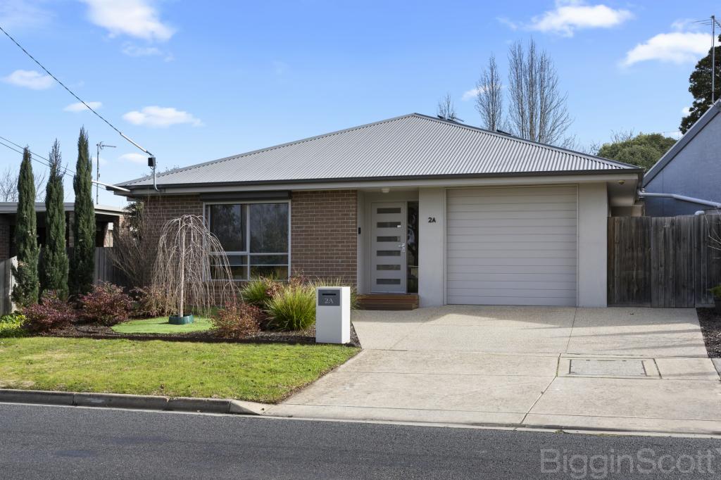 2a Hume Cres, Alfredton, VIC 3350