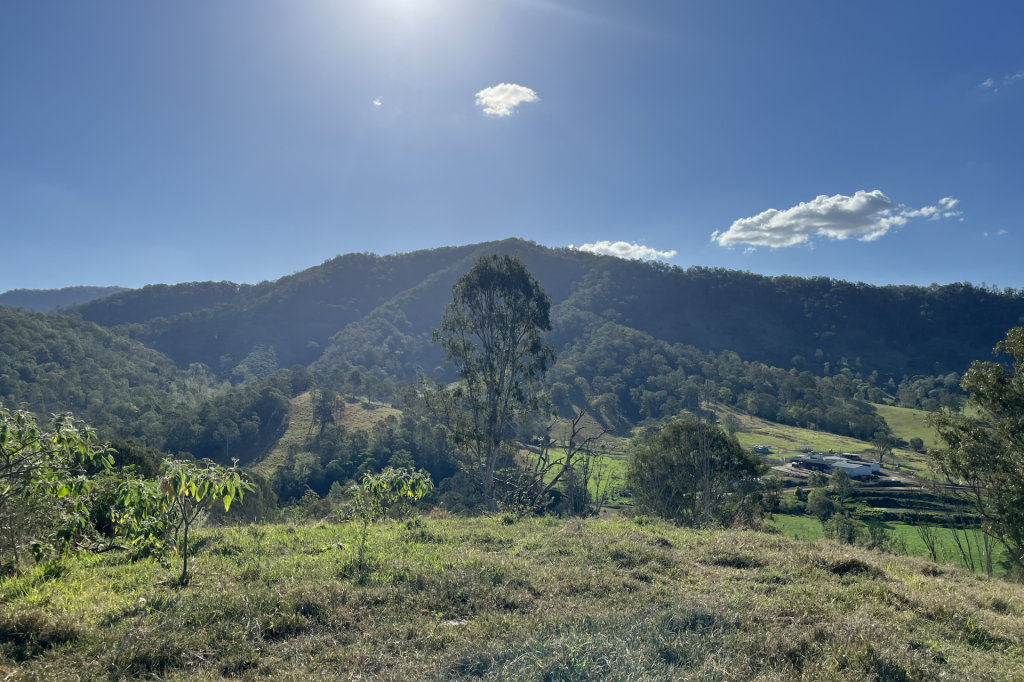 2/27 SCRUBBY CREEK RD, CONONDALE, QLD 4552