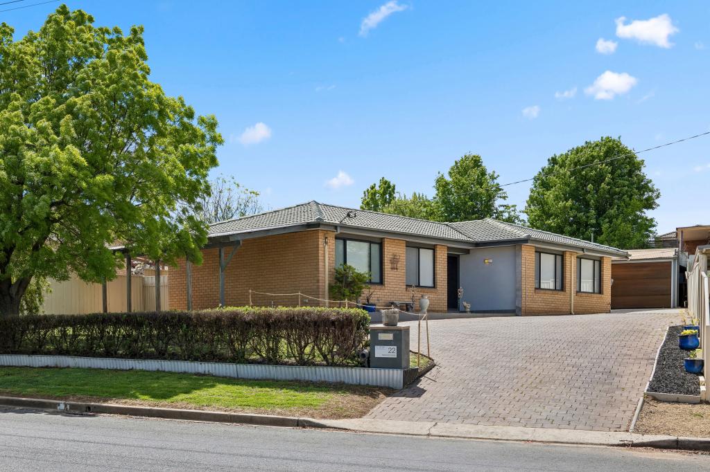 22 MERRIMAN DR, YASS, NSW 2582