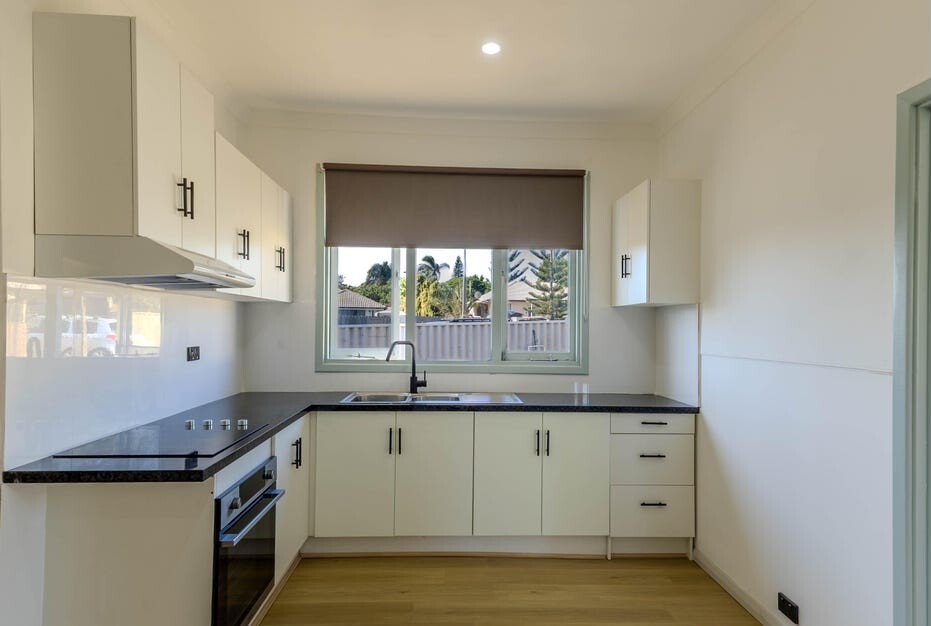 8 Ulmus St, Rangeway, WA 6530