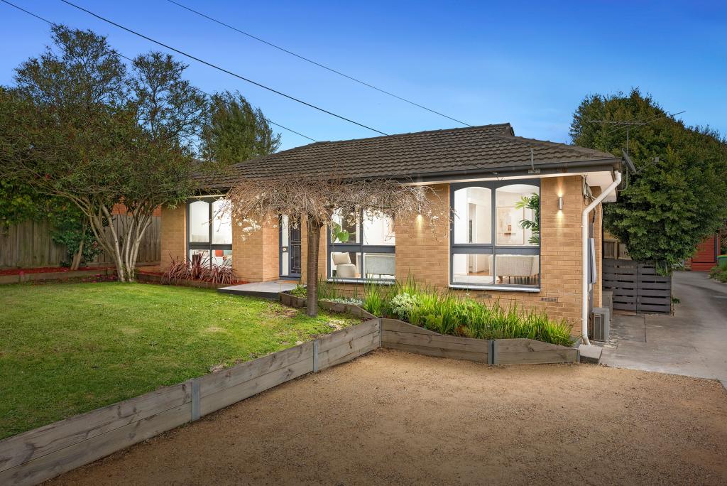 8 Treetop Dr, Kilsyth, VIC 3137