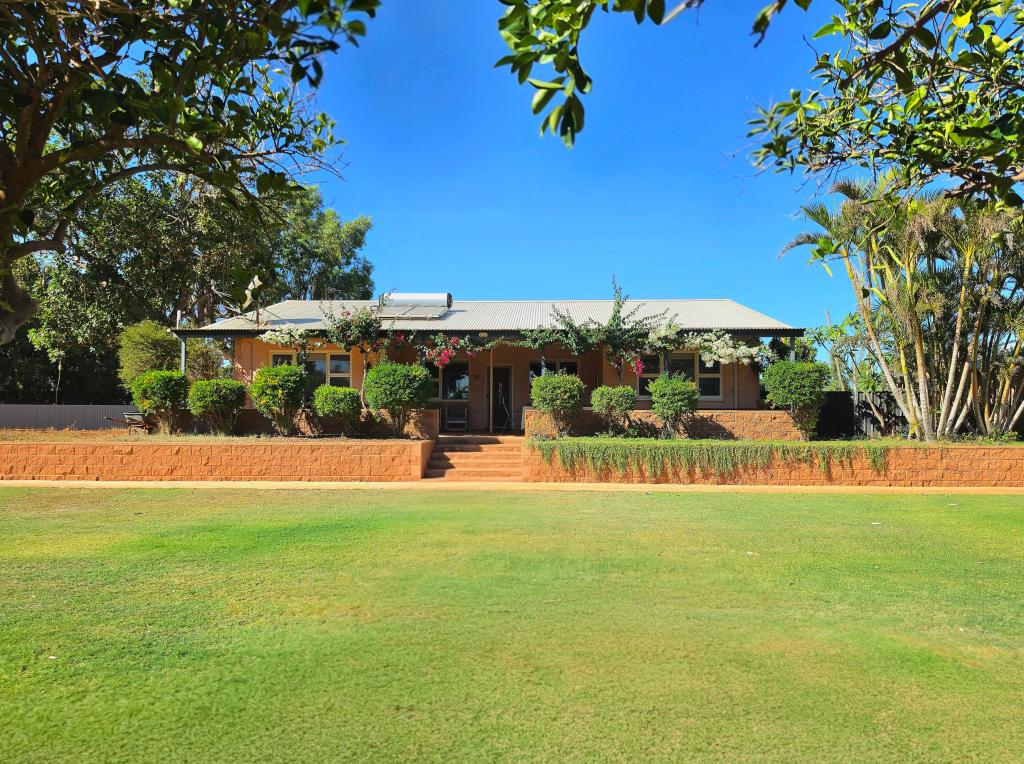 23 NORTH RIVER RD, CARNARVON, WA 6701
