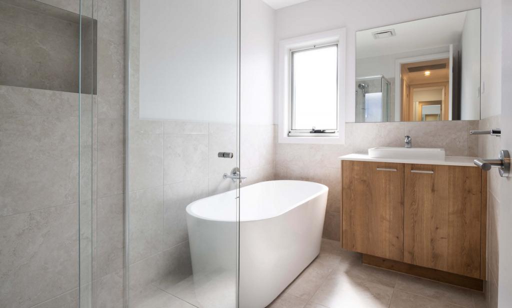 2b Bellaroi Pde, Gilead, NSW 2560