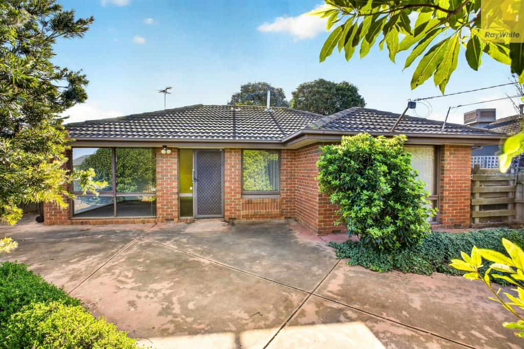 15 STURT RD, MELTON SOUTH, VIC 3338
