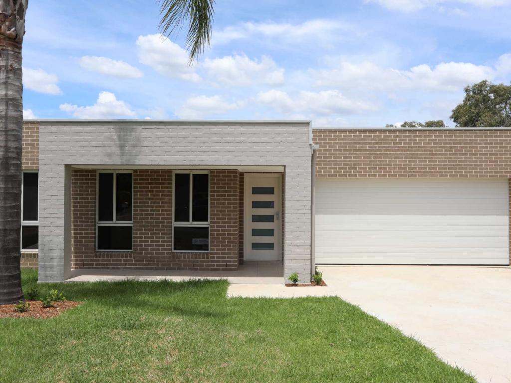 4 Lyall Ave, Dean Park, NSW 2761