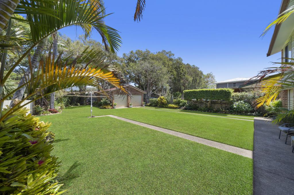 17 Leighton Cl, North Haven, NSW 2443