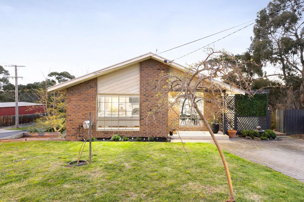 190 Erinbank Cres, Attwood, VIC 3049