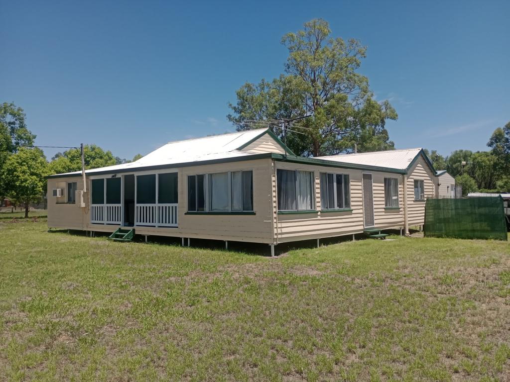 61 Eton St, Mitchell, QLD 4465