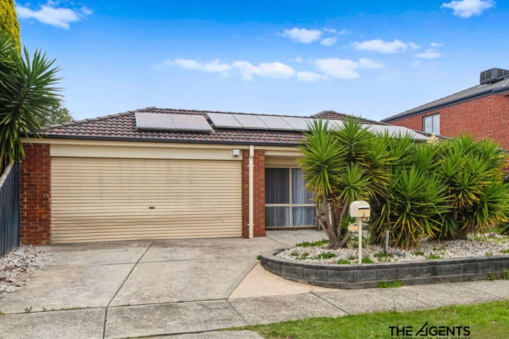 5 Forest Oak Ct, Cranbourne, VIC 3977