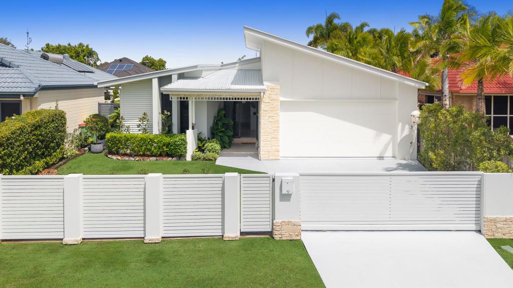 10 Lander St, Pelican Waters, QLD 4551