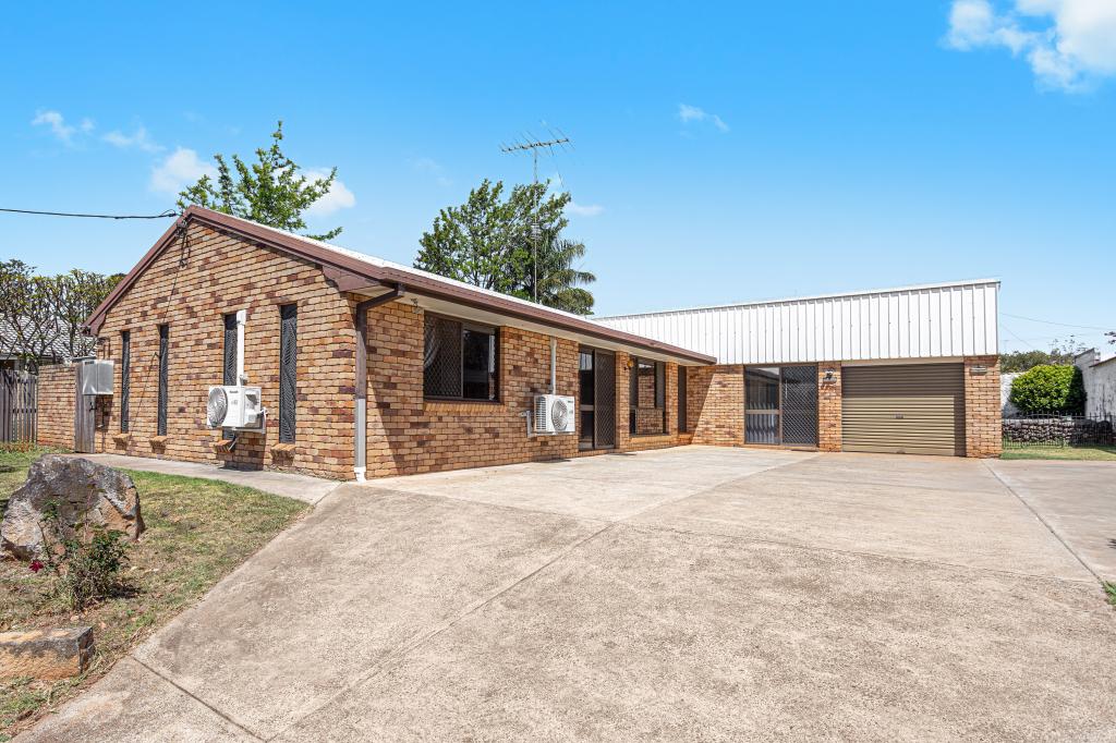 2/72 Hursley Rd, Newtown, QLD 4350