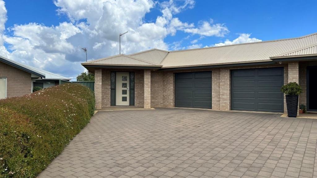 3b Tulip Ct, Dubbo, NSW 2830