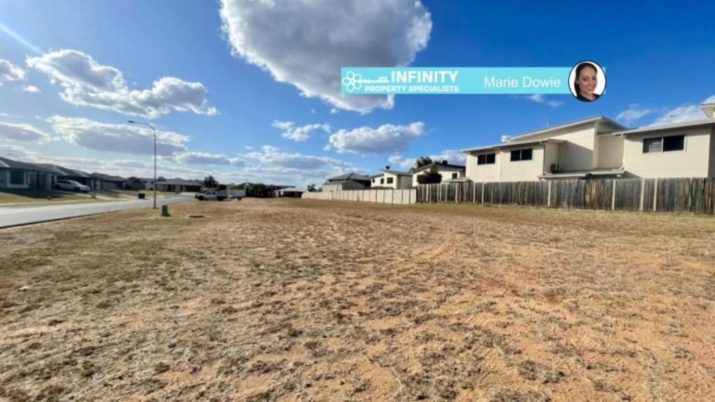 64 Hannay St, Moranbah, QLD 4744