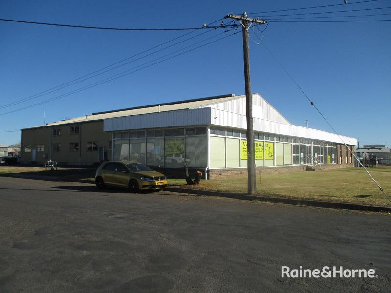 39 Belmore St, West Tamworth, NSW 2340