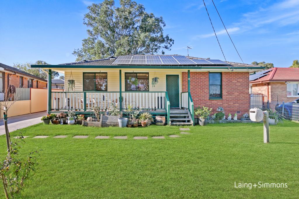 43 Finisterre Ave, Whalan, NSW 2770