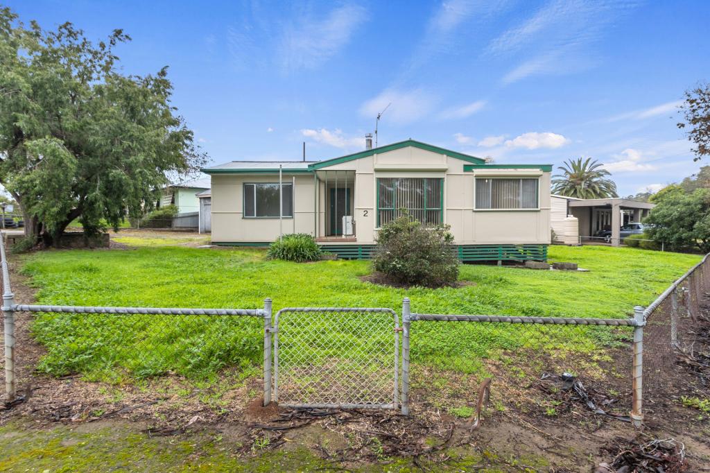 2 Melrose Ave, Clare, SA 5453