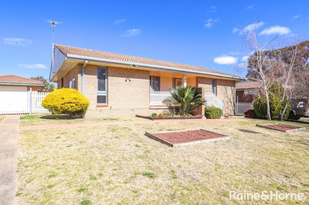 35 Bassett Dr, West Bathurst, NSW 2795