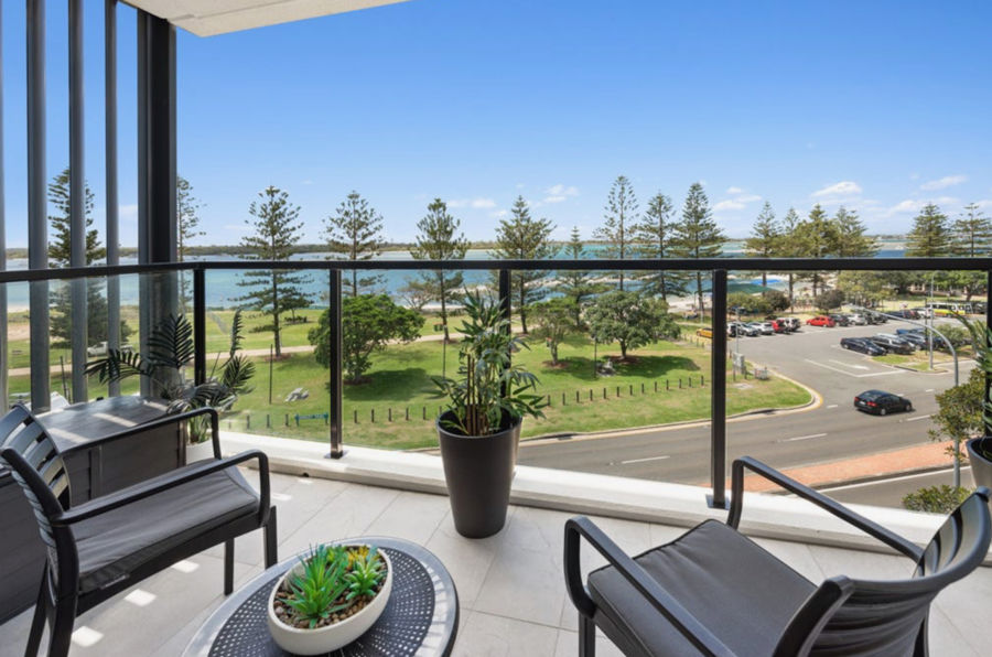 503/372 MARINE PDE, LABRADOR, QLD 4215