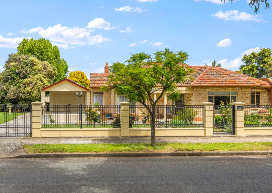 2 IAN ST, BROADVIEW, SA 5083