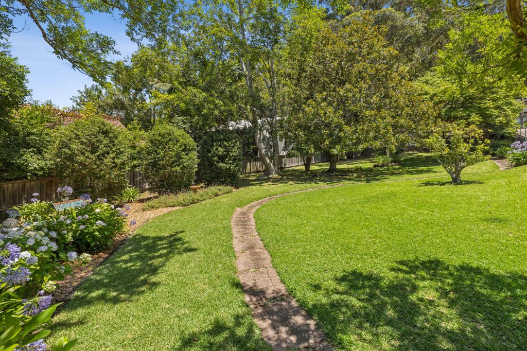 239a The Round Dr, Avoca Beach, NSW 2251