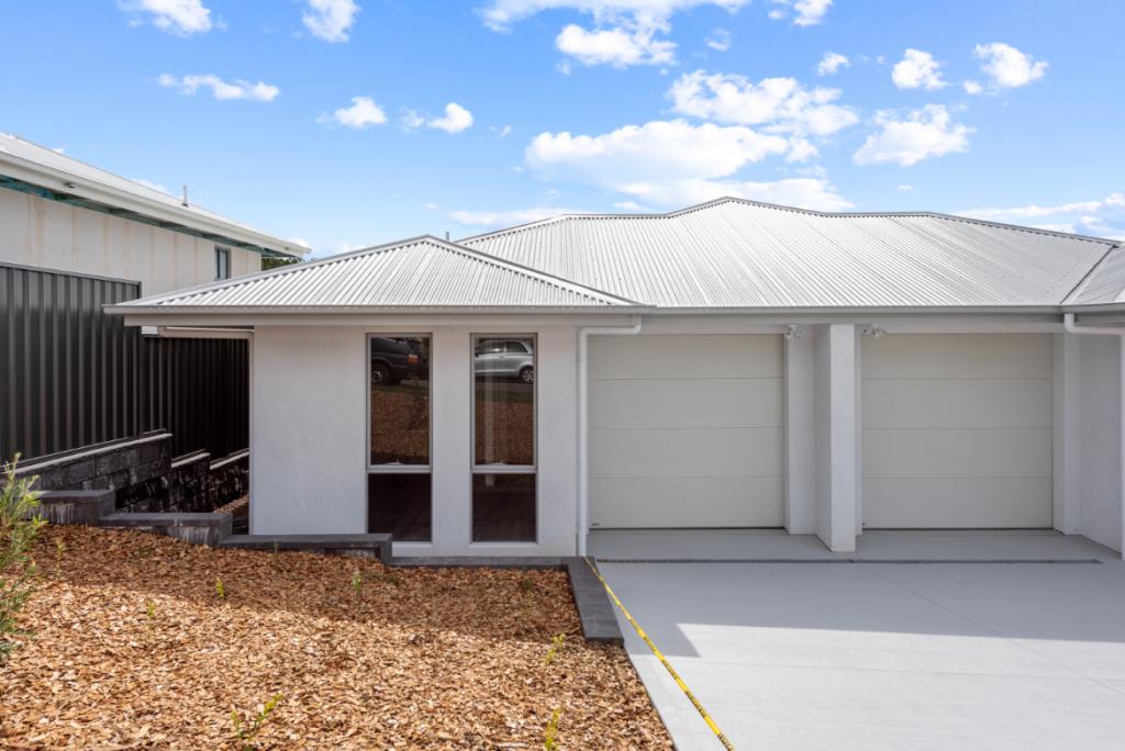 4b Turnock Dr, Cameron Park, NSW 2285