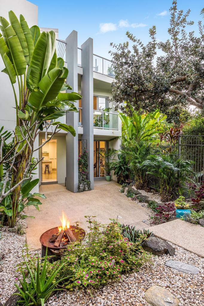 11/2 Margaret St, Coolum Beach, QLD 4573