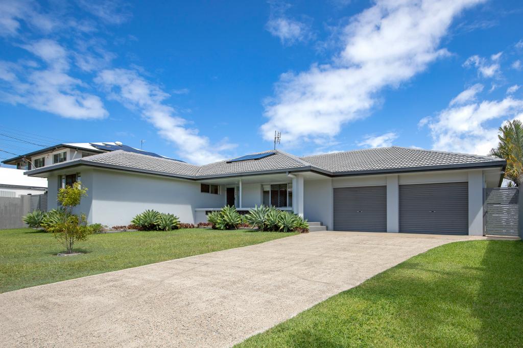 39 BLUEJAY ST, BURLEIGH WATERS, QLD 4220