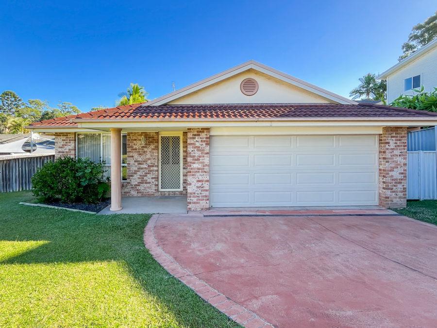 4 Fernleigh Ave, Korora, NSW 2450