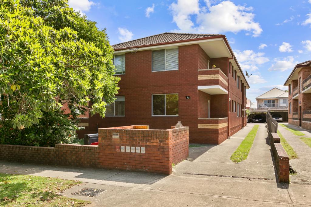 2/27 Hampton St, Croydon Park, NSW 2133