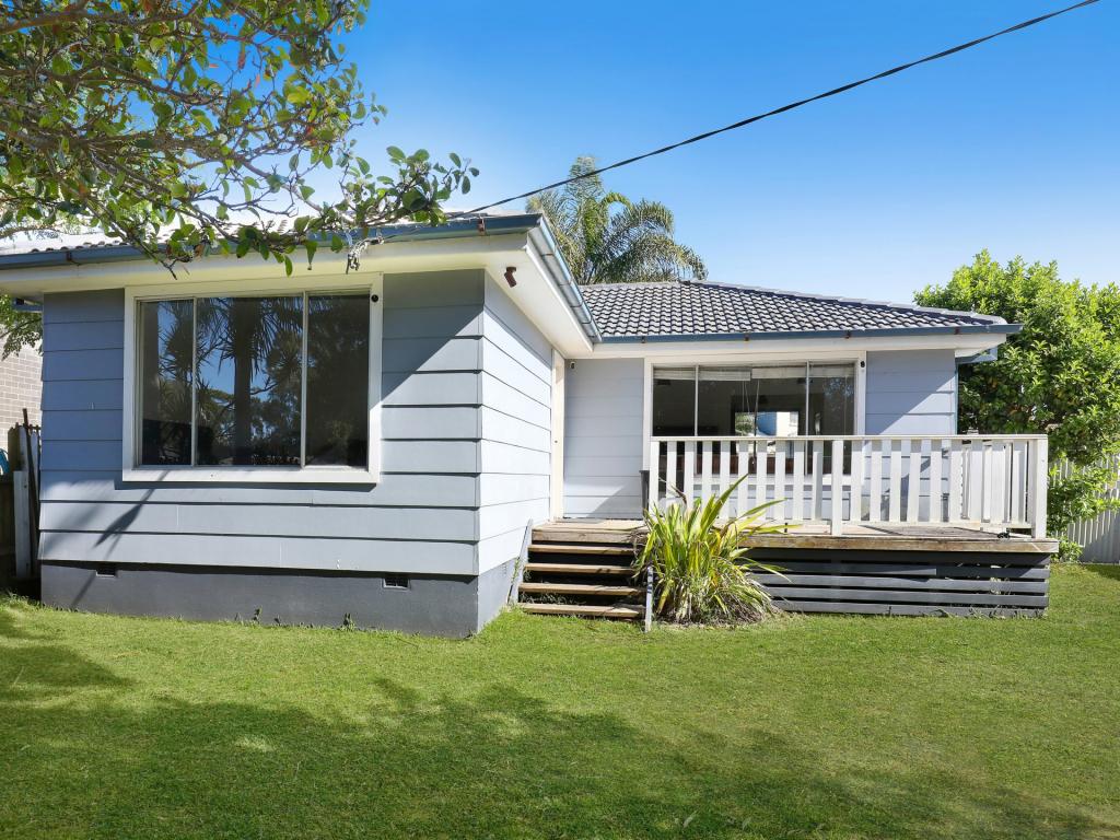 43 Bass St, Barrack Heights, NSW 2528