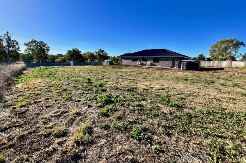 49 Aubigny Rd, Oakey, QLD 4401