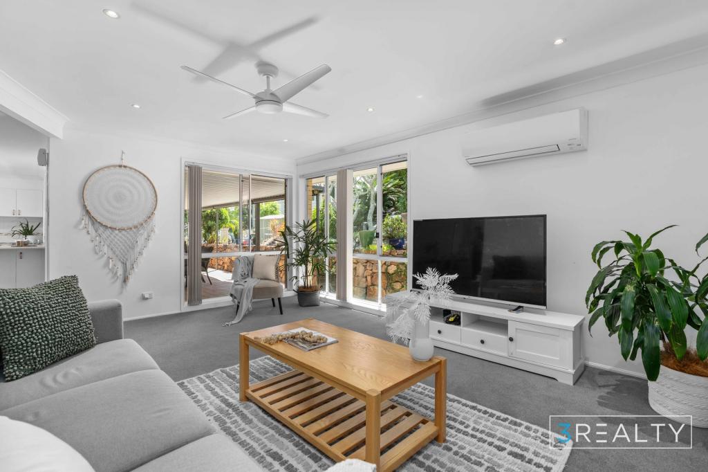 31 Silky Oak Dr, Caves Beach, NSW 2281
