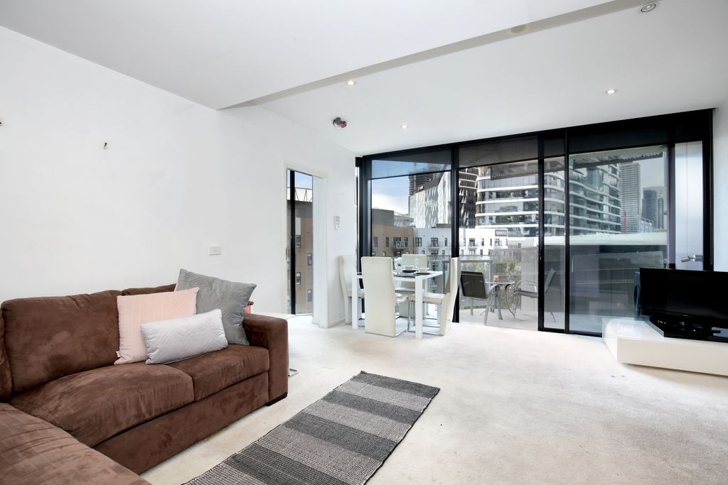 N603/18 WATERVIEW WALK, DOCKLANDS, VIC 3008