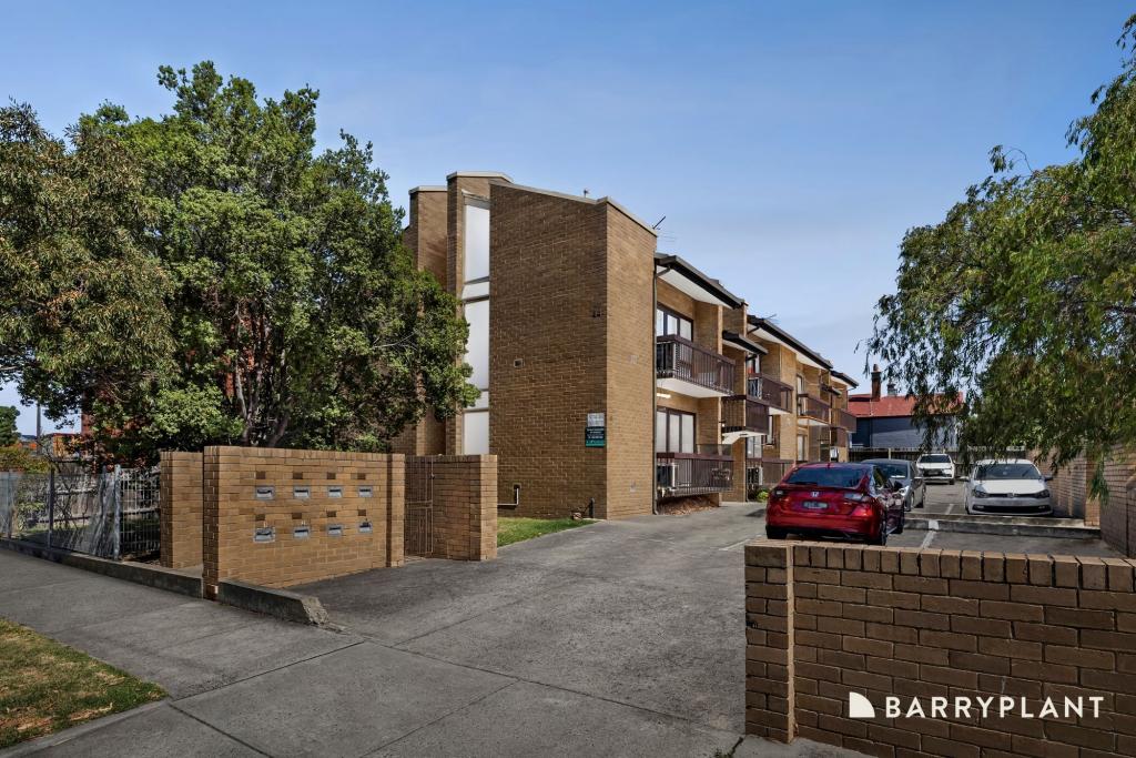 1/44 GEELONG RD, FOOTSCRAY, VIC 3011