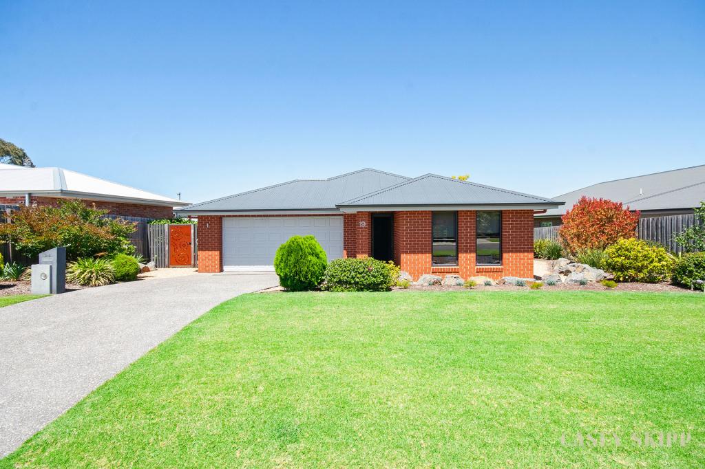 19 Monash Tce, Bairnsdale, VIC 3875