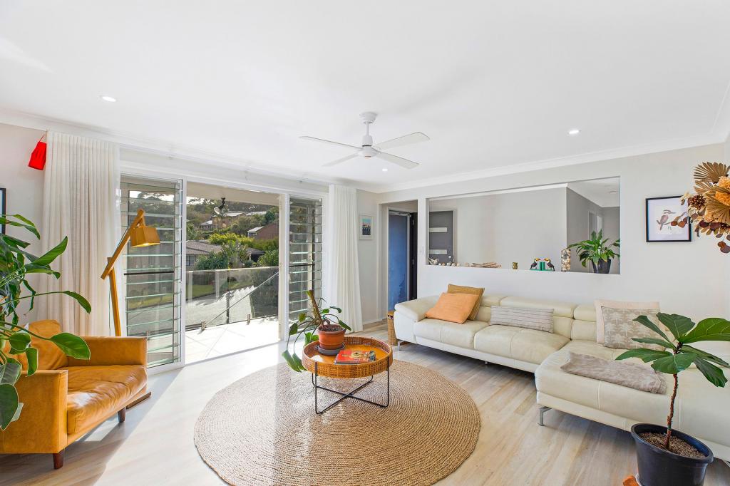 18 WARATAH ST, BATEAU BAY, NSW 2261